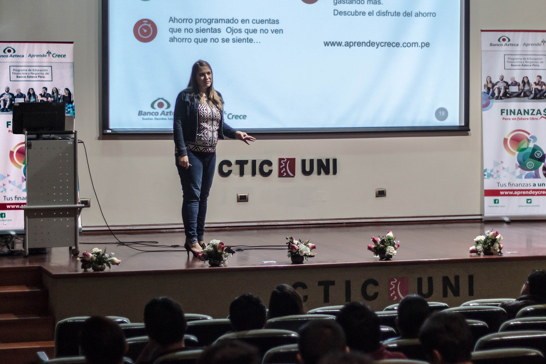 Capacitación para jóvenes universitarios